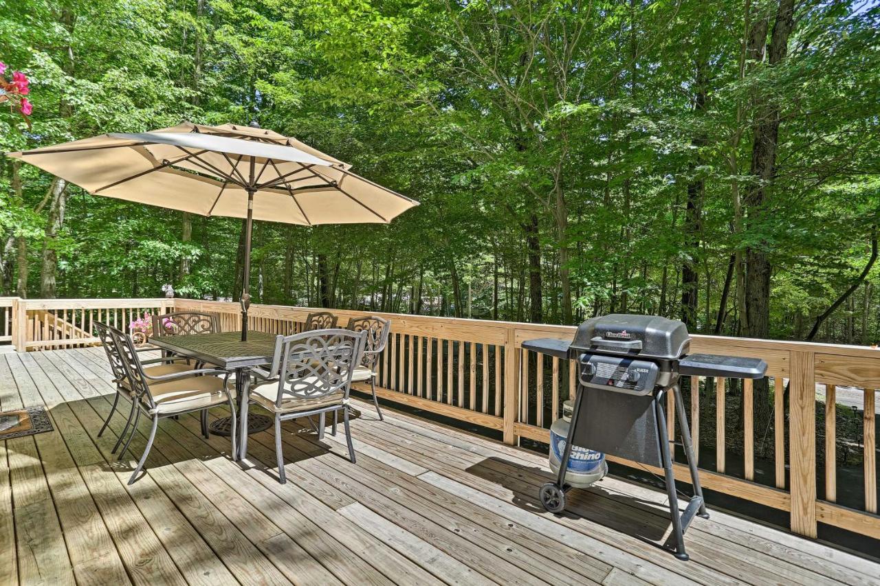 Bear Den Rustic Pocono Lake Home With Game Room! Buitenkant foto
