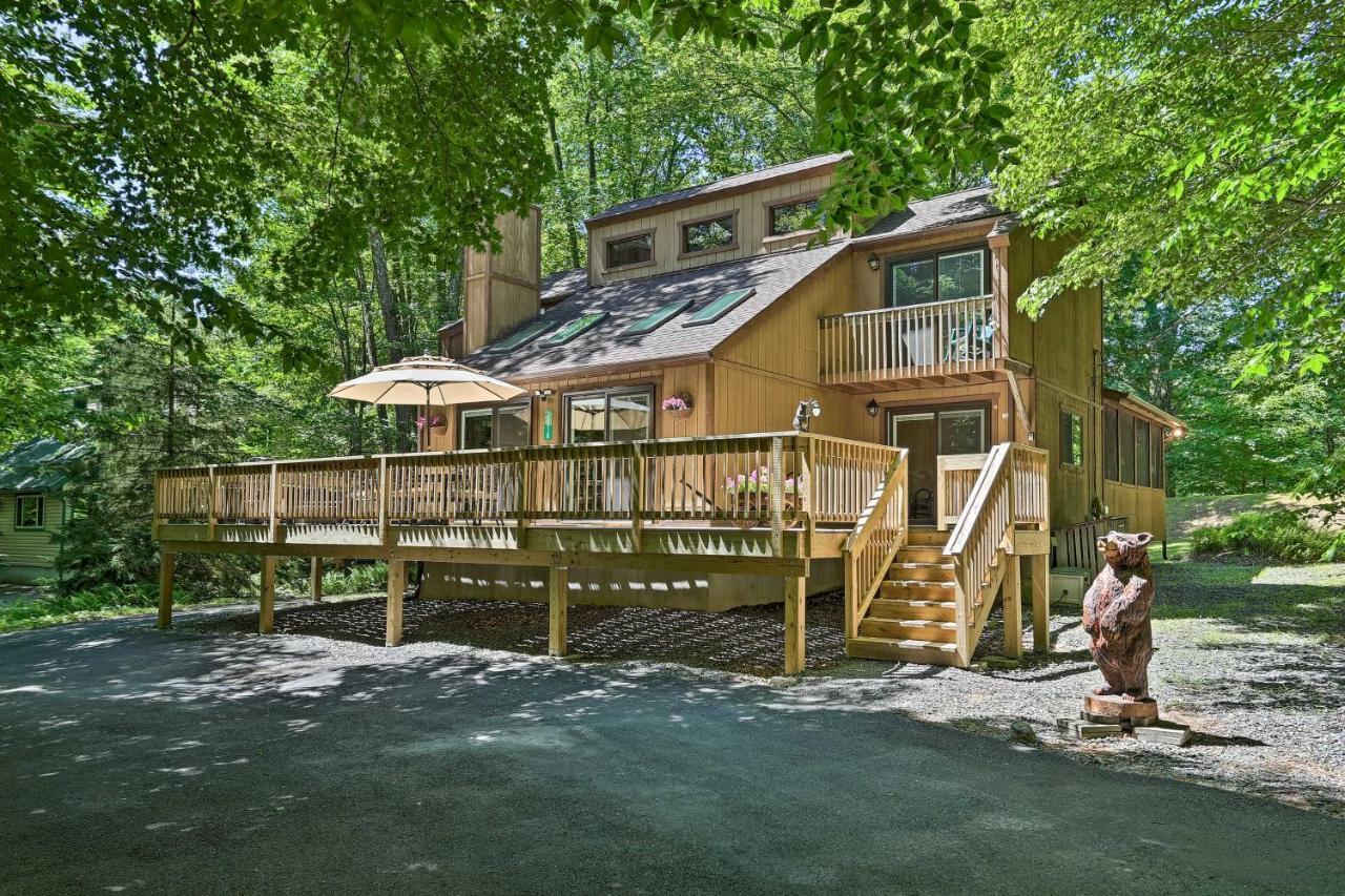 Bear Den Rustic Pocono Lake Home With Game Room! Buitenkant foto