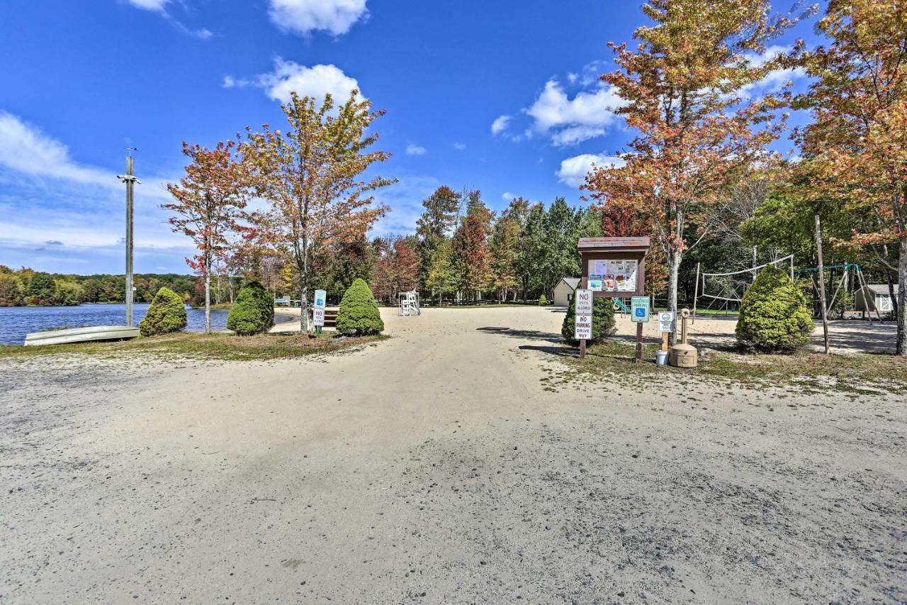 Bear Den Rustic Pocono Lake Home With Game Room! Buitenkant foto