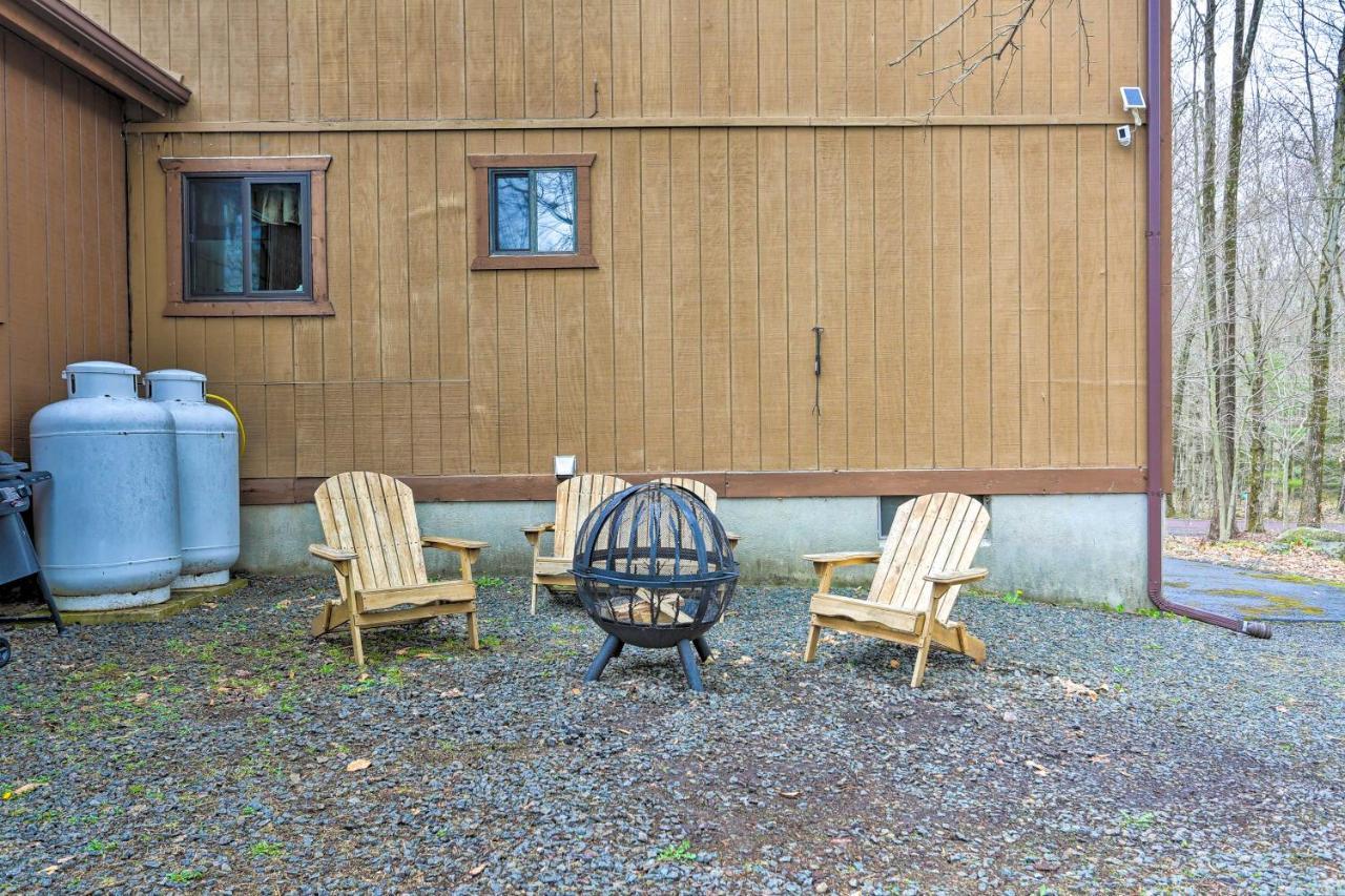 Bear Den Rustic Pocono Lake Home With Game Room! Buitenkant foto