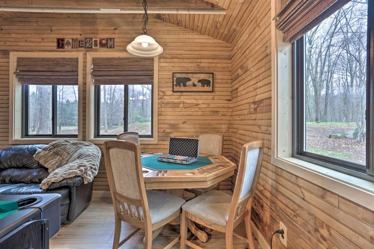 Bear Den Rustic Pocono Lake Home With Game Room! Buitenkant foto