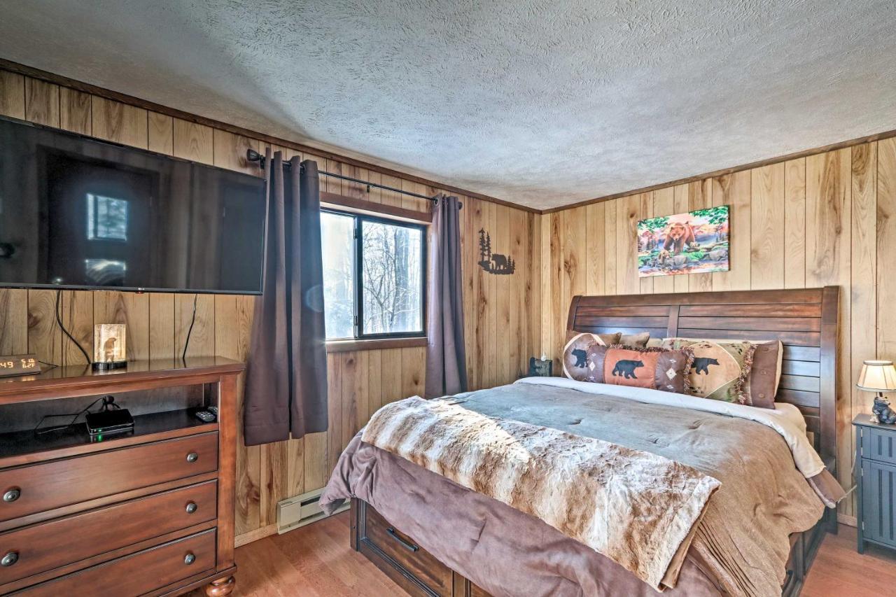 Bear Den Rustic Pocono Lake Home With Game Room! Buitenkant foto